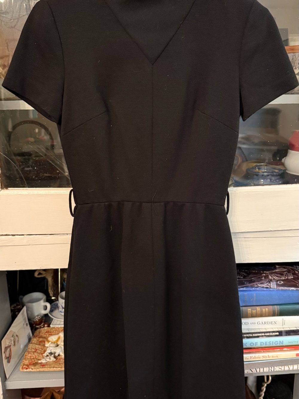 Elegant Black Short-Sleeve A-Line Dress